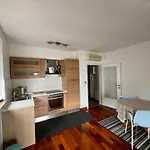 Apartament In 50295
