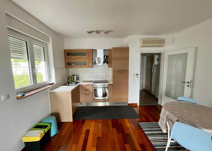 Apartment In 50295